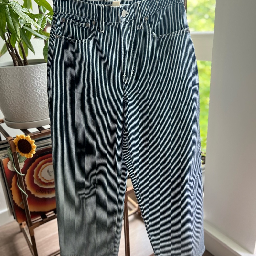 Madewell Blue Relaxed Jeans High-Waisted Style